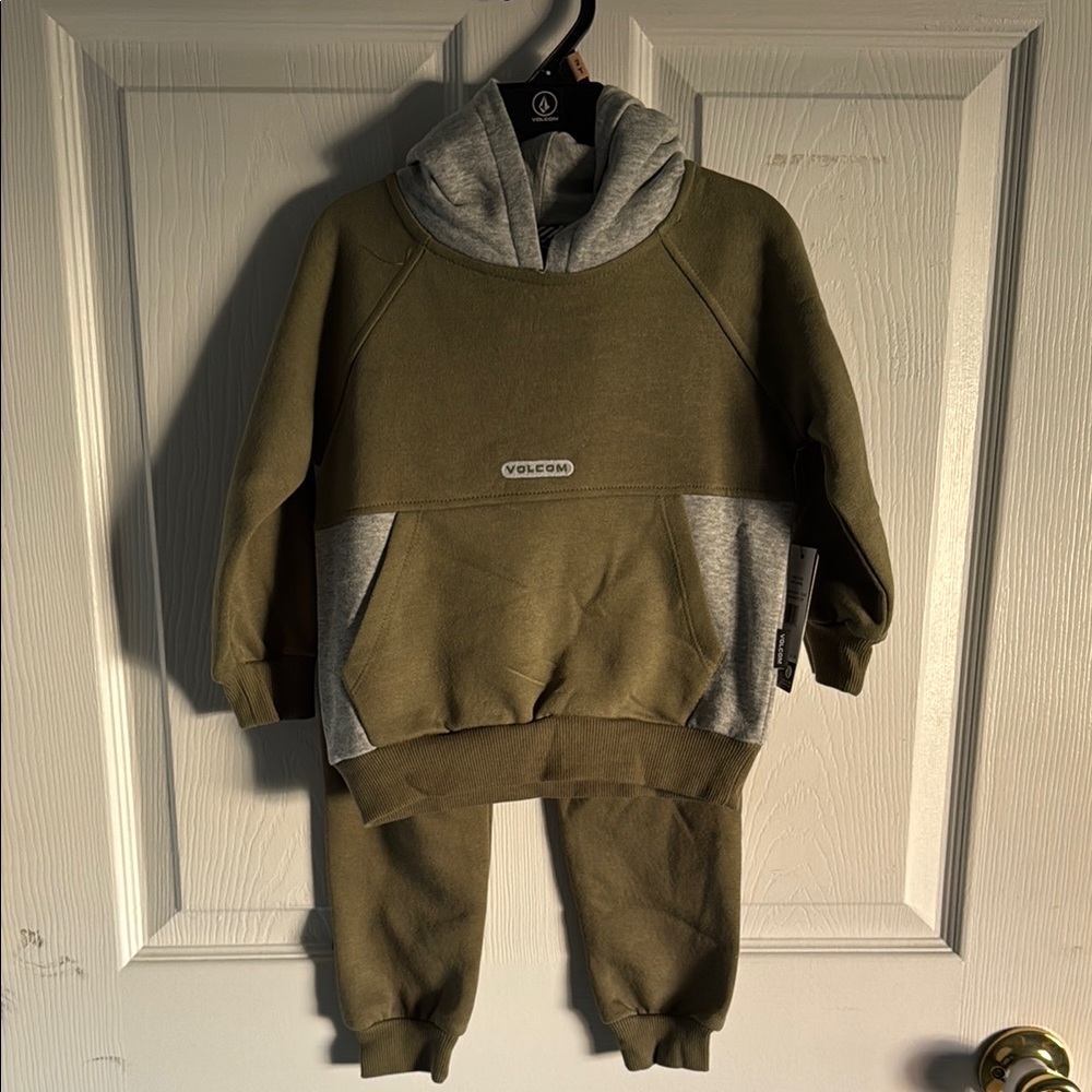 Volcom Olive Green and Gray Hoodie Set
